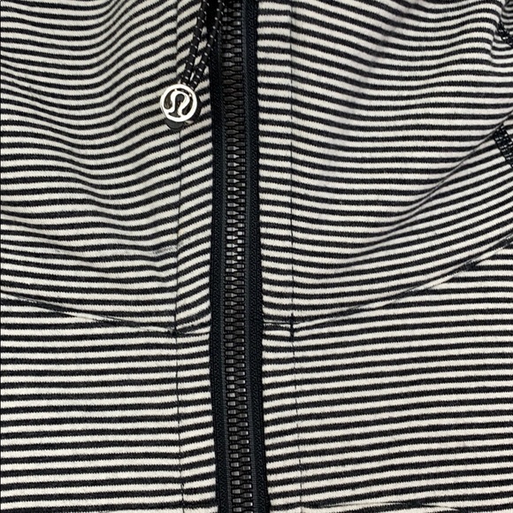 Lululemon Jacket - Picture 2 of 4